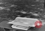 Immagine di La balneazione un neonato Greenbelt Maryland USA, 1939, secondo 15 filmato di repertorio 65675053713