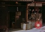Standbild ration line Kyoto Japan, 1946, aus Sekunde 45 historischem Filmmaterial Videoclip 65675053720