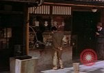Standbild ration line Kyoto Japan, 1946, aus Sekunde 47 historischem Filmmaterial Videoclip 65675053720