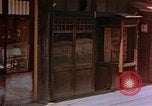 Standbild ration line Kyoto Japan, 1946, aus Sekunde 53 historischem Filmmaterial Videoclip 65675053720