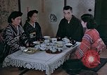 Immagine di Famiglia giapponese Kyoto in Giappone, 1946, secondo 3 filmato di repertorio 65675053723