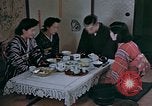 Immagine di Famiglia giapponese Kyoto in Giappone, 1946, secondo 6 filmato di repertorio 65675053723