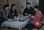 Immagine di Famiglia giapponese Kyoto in Giappone, 1946, secondo 12 filmato di repertorio 65675053723