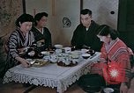 Immagine di Famiglia giapponese Kyoto in Giappone, 1946, secondo 15 filmato di repertorio 65675053723