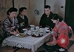 Immagine di Famiglia giapponese Kyoto in Giappone, 1946, secondo 30 filmato di repertorio 65675053723