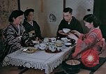 Immagine di Famiglia giapponese Kyoto in Giappone, 1946, secondo 36 filmato di repertorio 65675053723