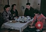 Immagine di Famiglia giapponese Kyoto in Giappone, 1946, secondo 39 filmato di repertorio 65675053723
