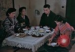 Immagine di Famiglia giapponese Kyoto in Giappone, 1946, secondo 40 filmato di repertorio 65675053723