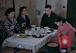 Immagine di Famiglia giapponese Kyoto in Giappone, 1946, secondo 54 filmato di repertorio 65675053723