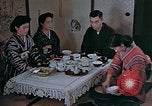 Immagine di Famiglia giapponese Kyoto in Giappone, 1946, secondo 57 filmato di repertorio 65675053723