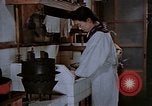 Standbild japanischen Frau Kyoto Japan, 1946, aus Sekunde 14 historischem Filmmaterial Videoclip 65675053726