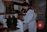 Standbild japanischen Frau Kyoto Japan, 1946, aus Sekunde 15 historischem Filmmaterial Videoclip 65675053726