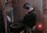 Standbild Japanese boy Kyoto Japan, 1946, aus Sekunde 26 historischem Filmmaterial Videoclip 65675053727