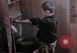 Standbild Japanese boy Kyoto Japan, 1946, aus Sekunde 29 historischem Filmmaterial Videoclip 65675053727