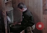 Standbild Japanese boy Kyoto Japan, 1946, aus Sekunde 32 historischem Filmmaterial Videoclip 65675053727