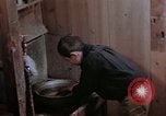 Standbild Japanese boy Kyoto Japan, 1946, aus Sekunde 43 historischem Filmmaterial Videoclip 65675053727