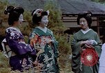 Standbild japanische Frauen Kyoto Japan, 1946, aus Sekunde 27 historischem Filmmaterial Videoclip 65675053728