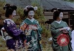 Standbild japanische Frauen Kyoto Japan, 1946, aus Sekunde 38 historischem Filmmaterial Videoclip 65675053728