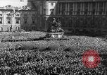 Immagine di Adolf Hitler parla degli austriaci al tempo di Anschluss Vienna Austria, 1938, secondo 13 filmato di repertorio 65675053786