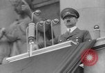 Immagine di Adolf Hitler parla degli austriaci al tempo di Anschluss Vienna Austria, 1938, secondo 59 filmato di repertorio 65675053786