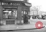 Standbild Bäckerei Paris Frankreich, 1938, aus Sekunde 1 historischem Filmmaterial Videoclip 65675053812