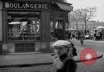 Standbild Bäckerei Paris Frankreich, 1938, aus Sekunde 15 historischem Filmmaterial Videoclip 65675053812