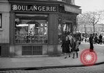 Standbild Bäckerei Paris Frankreich, 1938, aus Sekunde 25 historischem Filmmaterial Videoclip 65675053812