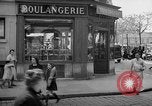 Standbild Bäckerei Paris Frankreich, 1938, aus Sekunde 28 historischem Filmmaterial Videoclip 65675053812