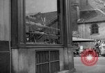 Standbild Bäckerei Paris Frankreich, 1938, aus Sekunde 40 historischem Filmmaterial Videoclip 65675053812