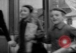 Standbild Bäckerei Paris Frankreich, 1938, aus Sekunde 47 historischem Filmmaterial Videoclip 65675053812