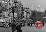 Standbild Eiffelturm Paris Frankreich, 1938, aus Sekunde 3 historischem Filmmaterial Videoclip 65675053813