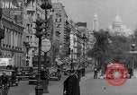 Standbild Eiffelturm Paris Frankreich, 1938, aus Sekunde 11 historischem Filmmaterial Videoclip 65675053813