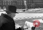 Standbild Eiffelturm Paris Frankreich, 1938, aus Sekunde 36 historischem Filmmaterial Videoclip 65675053813