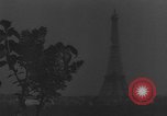 Standbild Eiffelturm Paris Frankreich, 1938, aus Sekunde 51 historischem Filmmaterial Videoclip 65675053813
