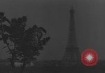 Standbild Eiffelturm Paris Frankreich, 1938, aus Sekunde 54 historischem Filmmaterial Videoclip 65675053813