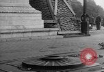 Image Arc de Triomphe Paris France, 1939, de la seconde 13 séquences d'archives historiques vidéo 65675053815