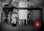 Standbild Zivilschutz in Paris Rathaus Keller Paris Frankreich, 1939, aus Sekunde 58 historischem Filmmaterial Videoclip 65675053821