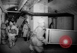 Standbild Zivilschutz in Paris Rathaus Keller Paris Frankreich, 1939, aus Sekunde 62 historischem Filmmaterial Videoclip 65675053821