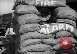 Standbild Feuer Alarm London England Vereinigtes Königreich, 1939, aus Sekunde 33 historischem Filmmaterial Videoclip 65675053824