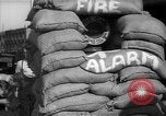 Standbild Feuer Alarm London England Vereinigtes Königreich, 1939, aus Sekunde 34 historischem Filmmaterial Videoclip 65675053824