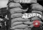 Standbild Feuer Alarm London England Vereinigtes Königreich, 1939, aus Sekunde 35 historischem Filmmaterial Videoclip 65675053824