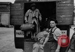 Immagine di Civili francese Francia, 1940, secondo 15 filmato di repertorio 65675053836