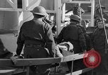 Standbild British Expeditionary Force verwundete evakuiert in der Schlacht von Frankreich Boulogne Frankreich, 1940, aus Sekunde 43 historischem Filmmaterial Videoclip 65675053842