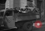 Standbild Flüchtlinge Nordfrankreich, 1940, aus Sekunde 10 historischem Filmmaterial Videoclip 65675053843