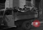 Standbild Flüchtlinge Nordfrankreich, 1940, aus Sekunde 11 historischem Filmmaterial Videoclip 65675053843
