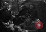 Standbild Flüchtlinge Nordfrankreich, 1940, aus Sekunde 50 historischem Filmmaterial Videoclip 65675053843