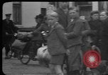 Standbild Flüchtlinge Nordfrankreich, 1940, aus Sekunde 8 historischem Filmmaterial Videoclip 65675053845