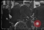Standbild Flüchtlinge Nordfrankreich, 1940, aus Sekunde 9 historischem Filmmaterial Videoclip 65675053845