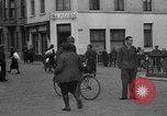 Standbild Flüchtlinge Nordfrankreich, 1940, aus Sekunde 36 historischem Filmmaterial Videoclip 65675053845