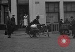 Standbild Flüchtlinge Nordfrankreich, 1940, aus Sekunde 38 historischem Filmmaterial Videoclip 65675053845